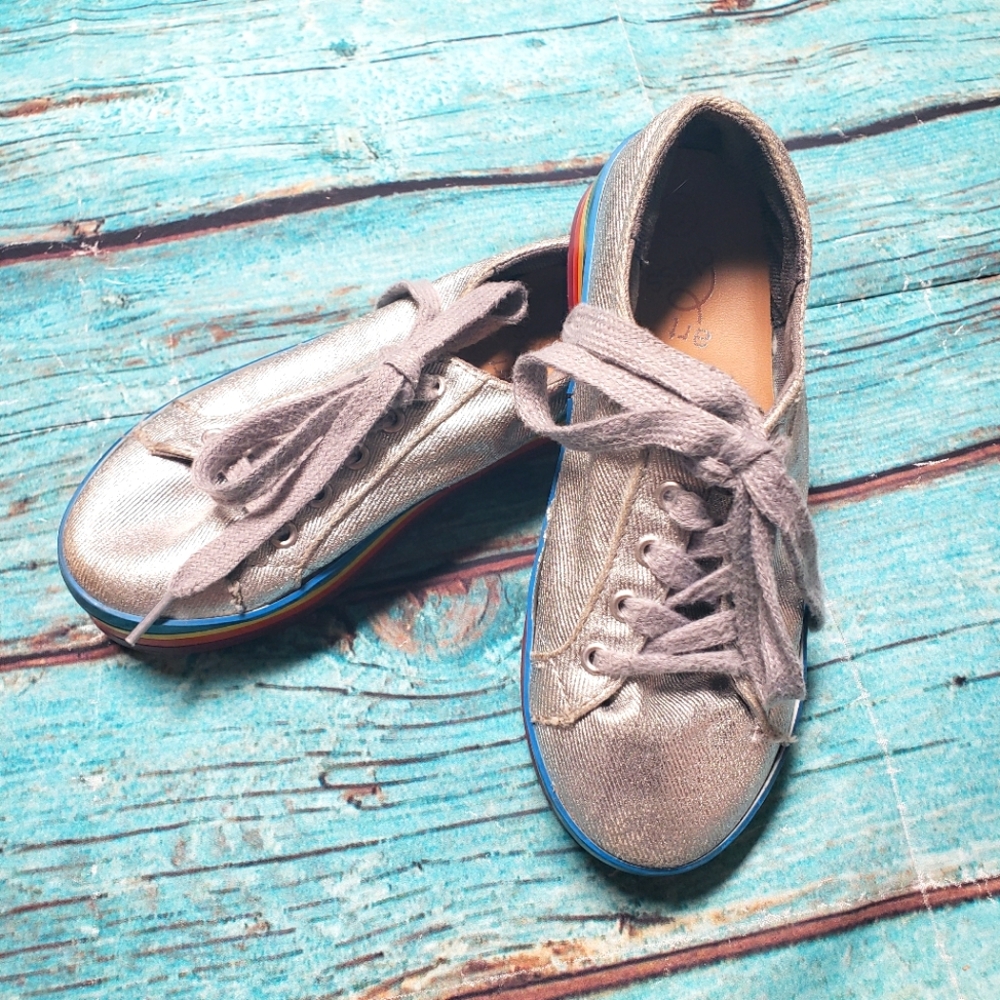 Art Class Metallic Silver Rainbow Platform Tennis Shoes Size 2